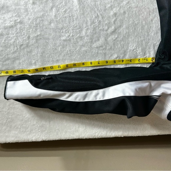 SHIFT Women’s Black and White Padded Motorcycle Jacket Size Large - Picture 16 of 16